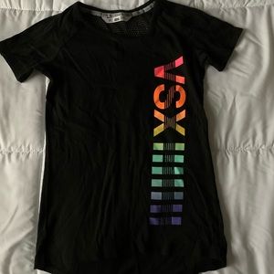 VS tee